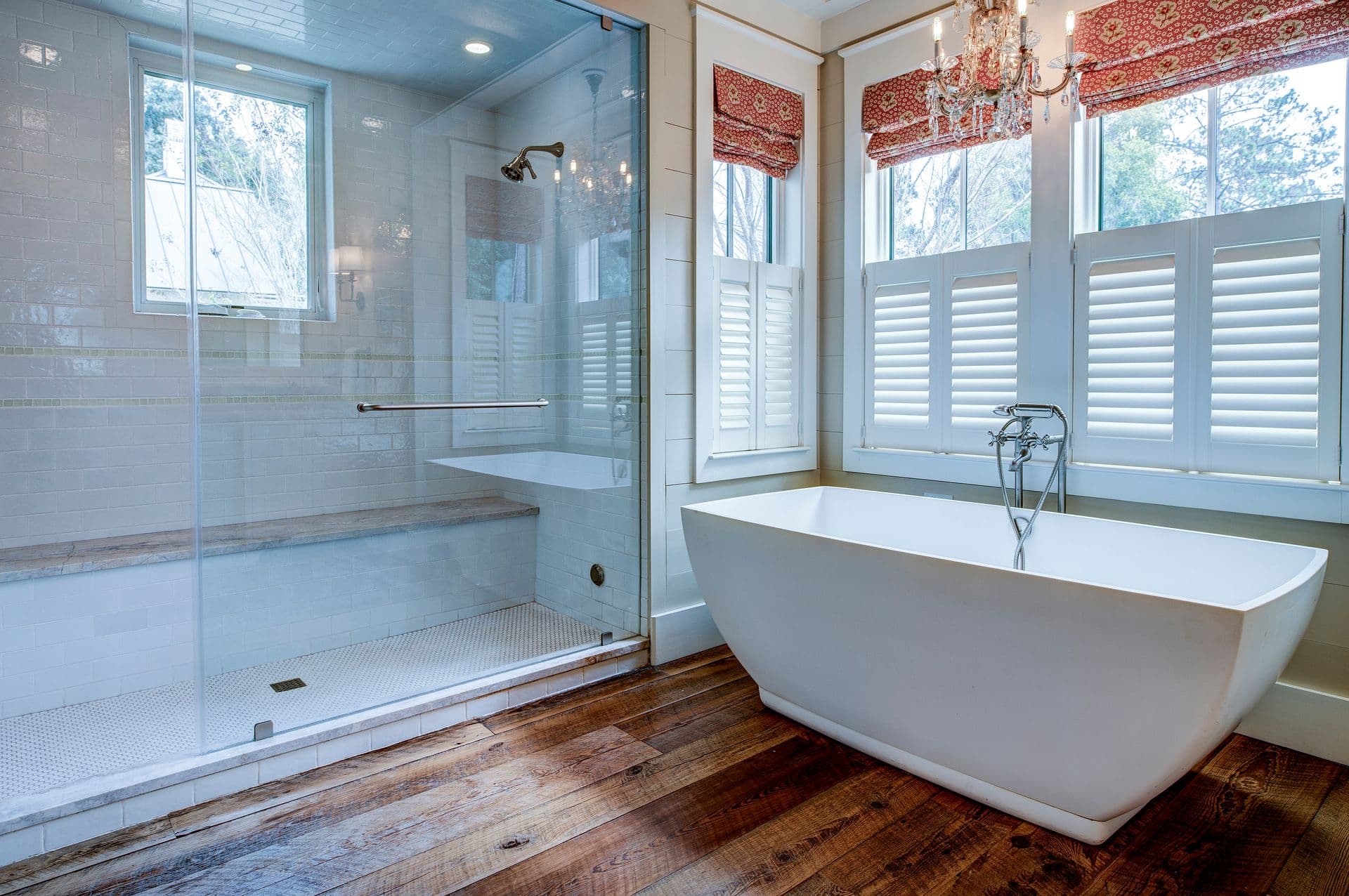 bigstock-Beautiful-luxury-bathroom-with-335718835.jpg